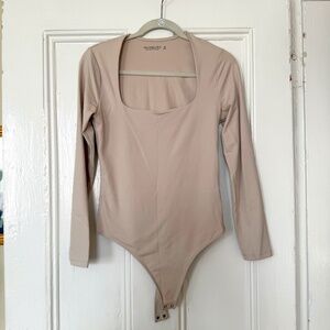 Abercrombie nude seamless long sleeve bodysuit